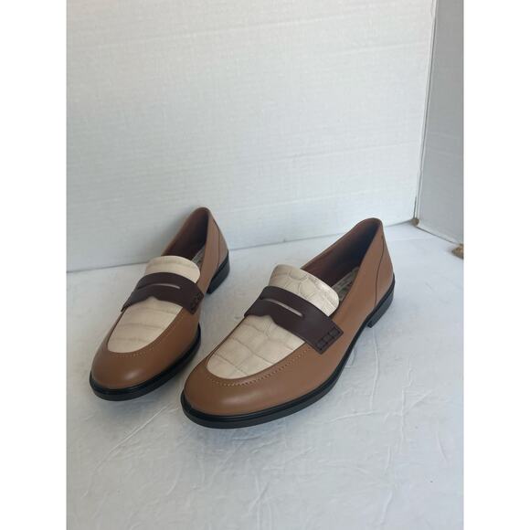 NWT ECCO Classic 15 Dressy Leather Cream Brown Slip On Comfort Penny Loafers 10 - Picture 1 of 11